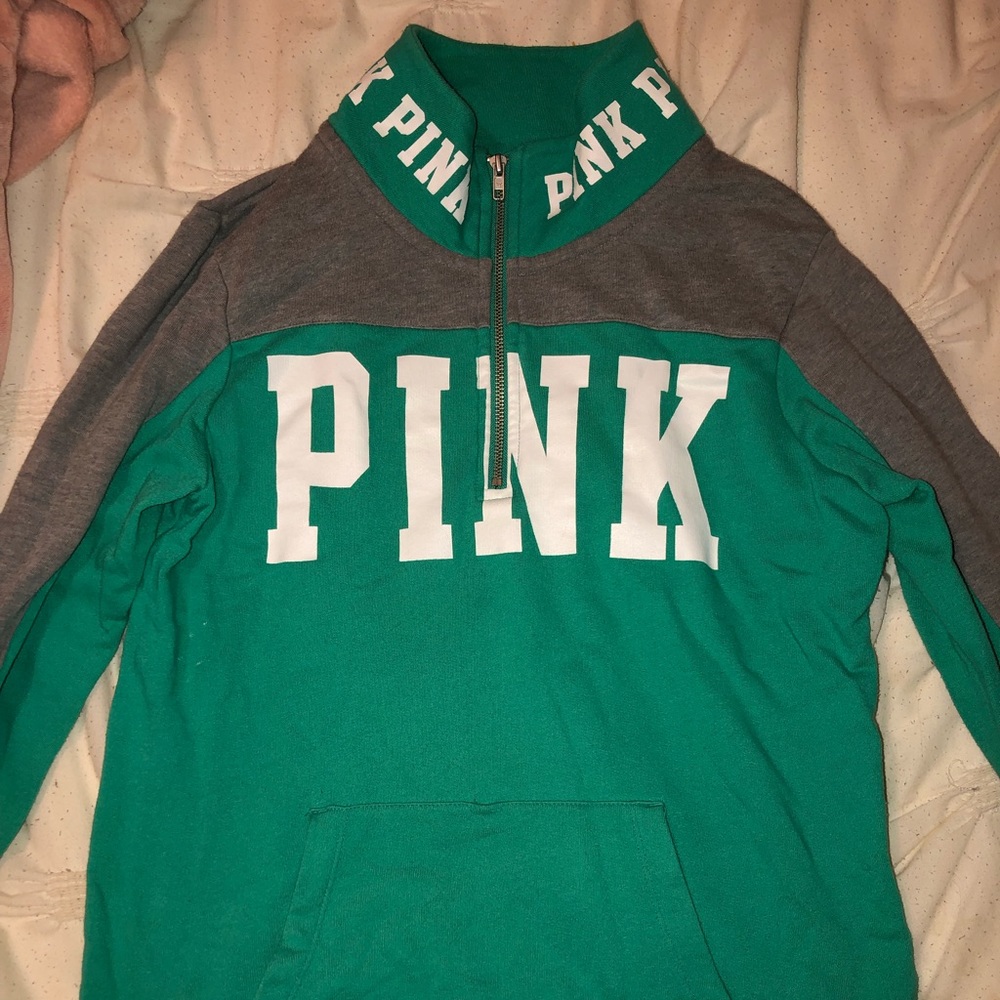 Vs pink pullover